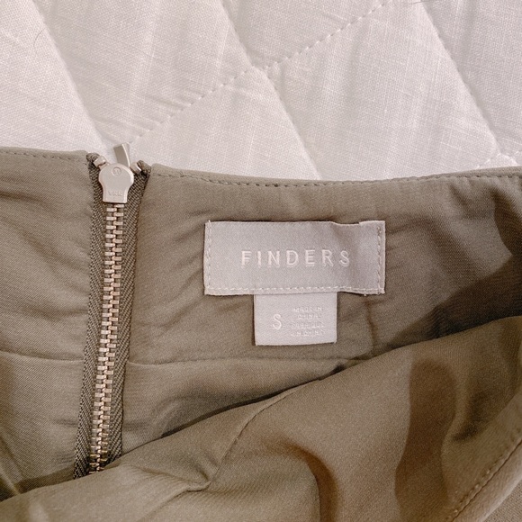 Olive shorts - Picture 2 of 3